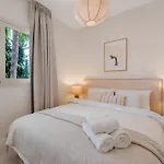 Extravagant Newly Renovated Penthouse With Sea Views Lejlighed *