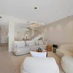 Extravagant Newly Renovated Penthouse With Sea Views Lejlighed *