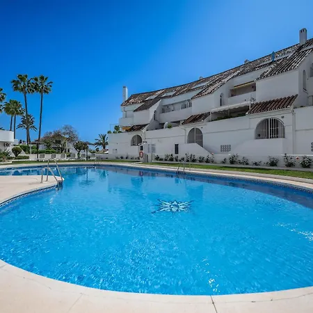 Extravagant Newly Renovated Penthouse With Sea Views شقة ماربيا