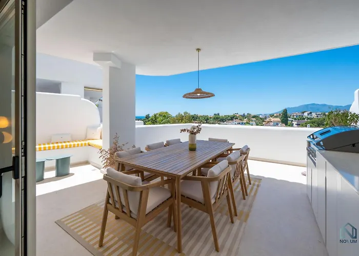 Extravagant Newly Renovated Penthouse With Sea Views Marbella