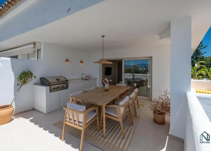 Extravagant Newly Renovated Penthouse With Sea Views