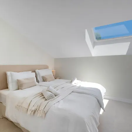 Extravagant Newly Renovated Penthouse With Sea Views * Marbella