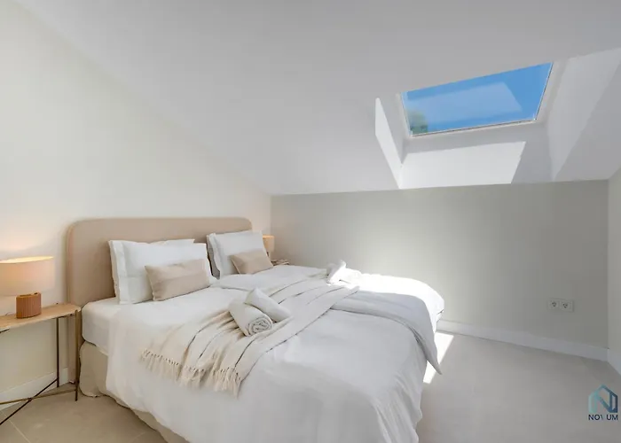 Extravagant Newly Renovated Penthouse With Sea Views * Marbella