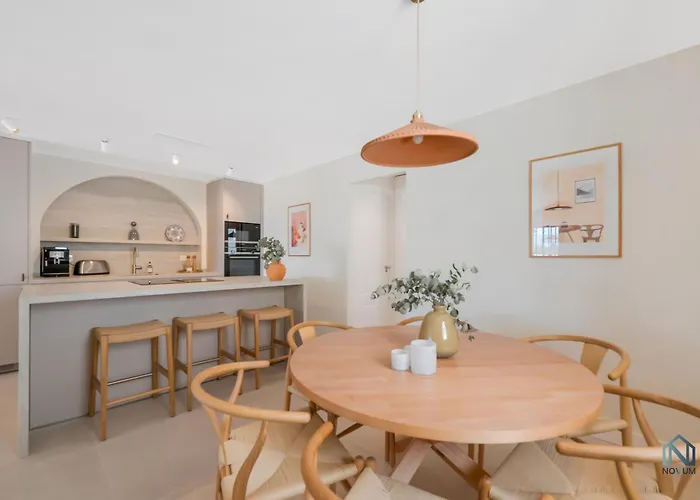 Apartman Extravagant Newly Renovated Penthouse With Sea Views